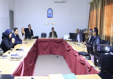 اجتماع لجنة تحديث الخطة الاستراتيجية بالجامعة 