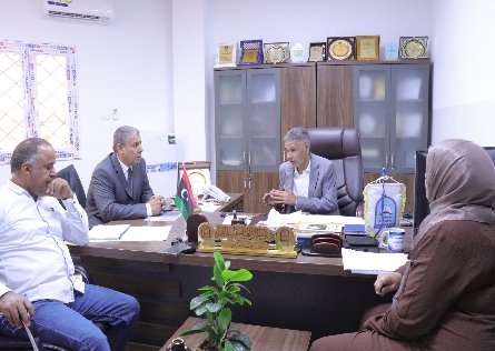 اجتماع لمتابعة آليات قبول الطلبة الجدد في الكليات الطبية